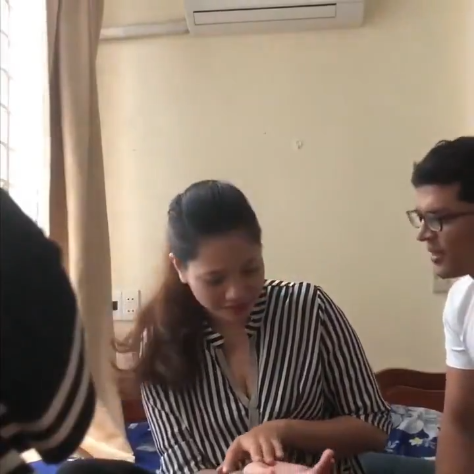 tháº§y giÃ¡o Tiáº¿ng anh rá»§ cÃ´ giÃ¡o Äá»ng nghiá»p vÃ o nhÃ  nghá» cÃ¹ng 